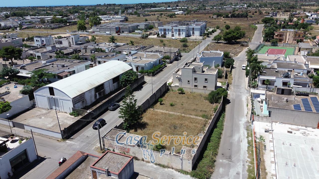 1000m² Land in Racale, Italy No. 235580