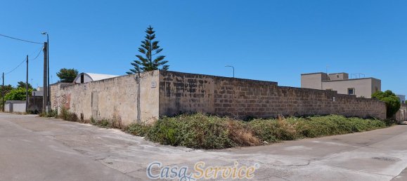 1000m² Land in Racale, Italy No. 235580 9