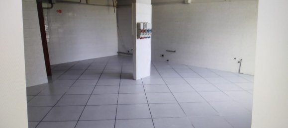 400m² Commercial property in Castelnuovo Rangone, Italy No. 253949 5