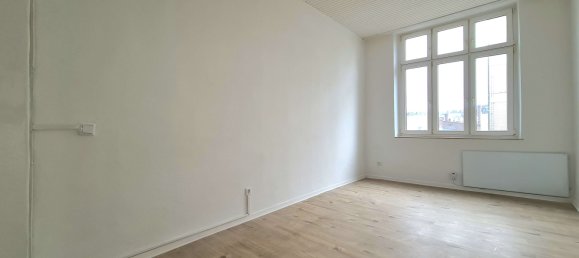 Квартира с 2 спальнями в Дюссельдорф, Германия № 322862 3