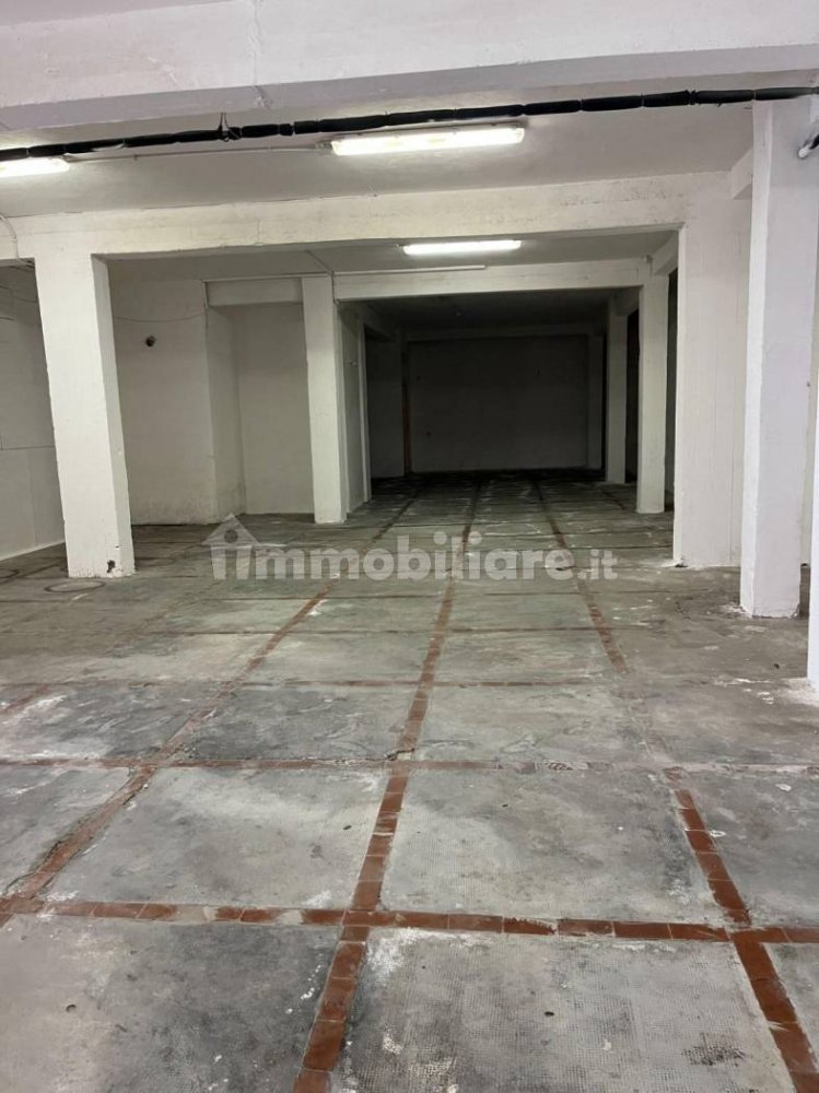 3-salle Propriété commerciale à Rome, Italy No. 77338