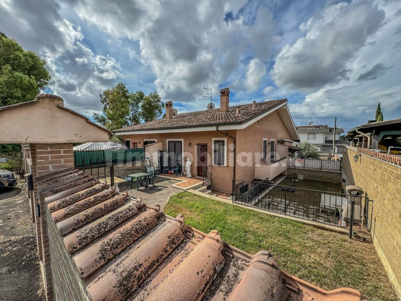 4 bedrooms Villa in Rome, Italy No. 159068