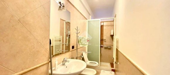 2 chambres Appartement à Bari, Italy No. 159821 23