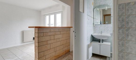 Studio à Reims, France No. 304924 7