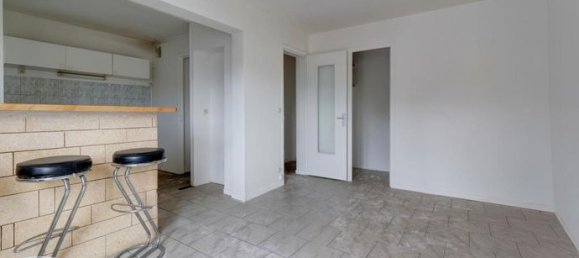 Studio à Reims, France No. 304924 8