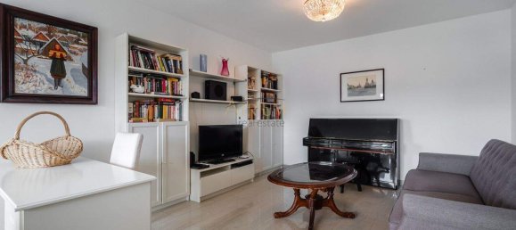2 rooms Apartment in Vienna, Austria No. 160923 2