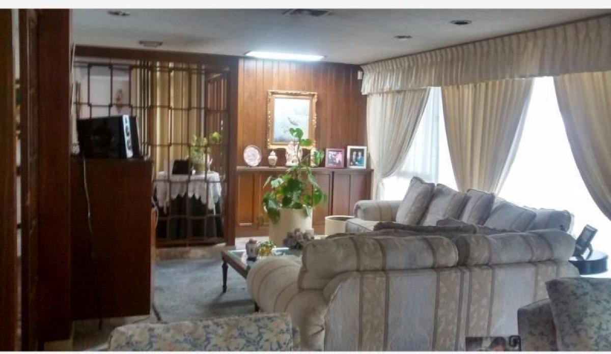 4 bedrooms House in Playa Vicente, Mexico No. 166734