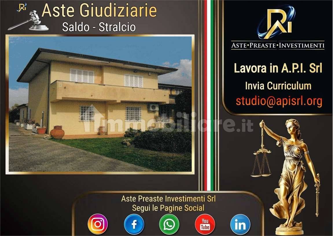 9 bedrooms Villa in Latina, Italy No. 280991