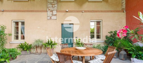 3 غرف نوم فيلا في Brescia, Italy رقم 331065 23