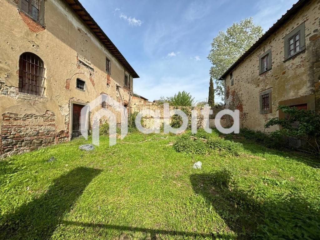 Villa de 14 habitaciónes en Reggello, Italy No. 118825