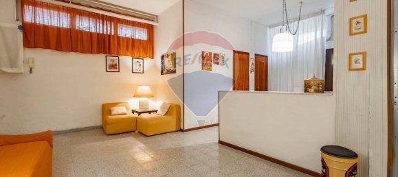 132m² Commercial property in Bari, Italy No. 312764 12