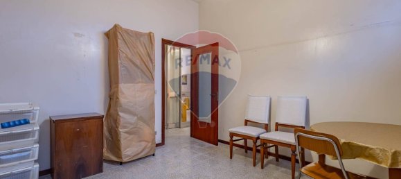 132m² Commercial property in Bari, Italy No. 312764 20