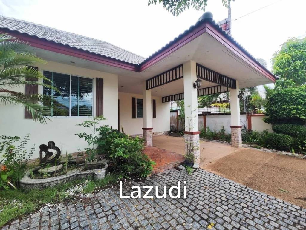 3 bedrooms Villa in Pattaya, Thailand No. 15813