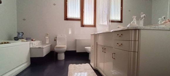 3 bedrooms Villa in Salgareda, Italy No. 228356 19