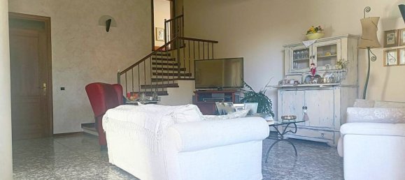 3 bedrooms Villa in Salgareda, Italy No. 228356 5