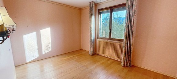 6 bedrooms House in Rumilly, France No. 263875 4