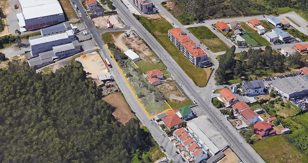 Terrain à Santa Maria da Feira, Portugal 2500m² No. 202128