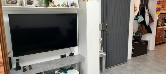 5 Schlafzimmer Wohnung in Massa, Italy, Nr. 360315 8