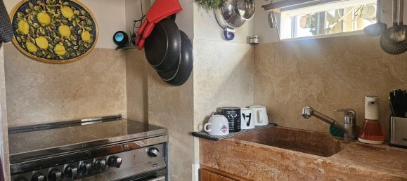 6 rooms Apartment in Florence, Italy No. 279529 11