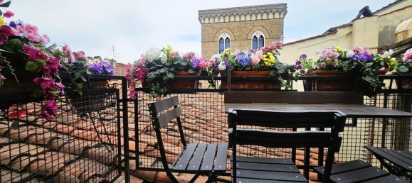 6 rooms Apartment in Florence, Italy No. 279529 18