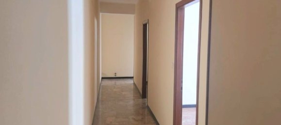 4 chambres Appartement à Savona, Italy No. 380180 10