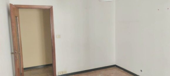 4 chambres Appartement à Savona, Italy No. 380180 9