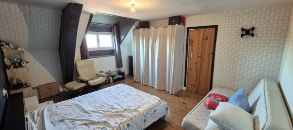 6 bedrooms House in Mayenne, France No. 357946 2