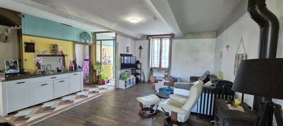 6 bedrooms House in Mayenne, France No. 357946 7