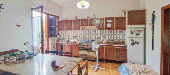 4 Schlafzimmer Villa in Pietrasanta, Italy, Nr. 165805 13