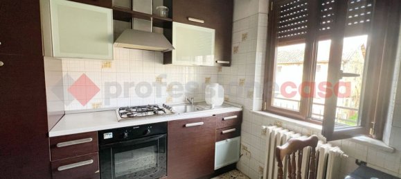 4-salle Appartement à Rieti, Italy No. 229723 12