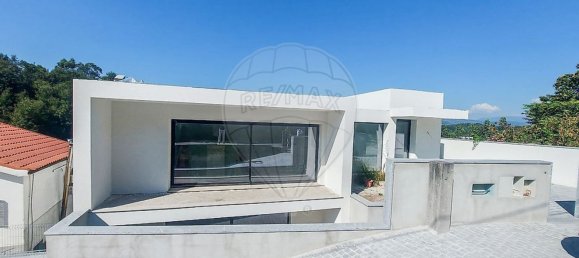 Casa de 3 dormitorios en Guimaraes, Portugal No. 38797 15