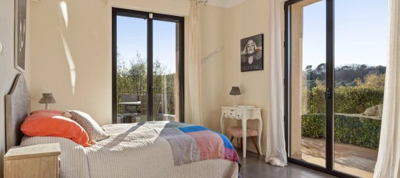 4 bedrooms Villa in Mougins, France No. 796 5