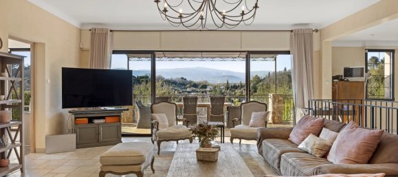 4 bedrooms Villa in Mougins, France No. 796 10