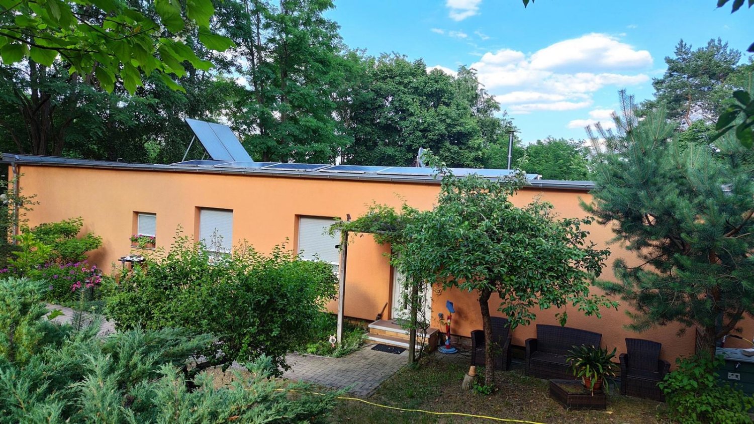 Bungalow de 4 dormitorios en Teltow-Flaming, Germany No. 272900