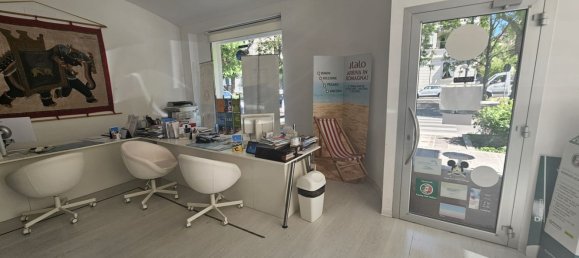 179m² Office in Ancona, Italy No. 135089 2