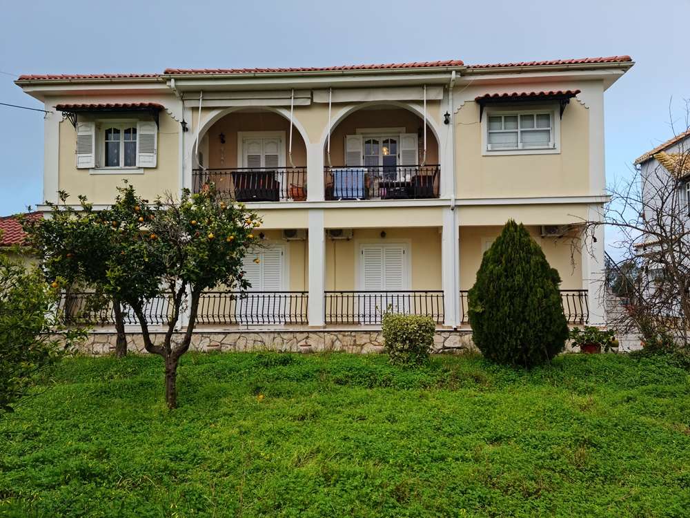 7 bedrooms Commercial property in Zakynthos, Greece No. 609