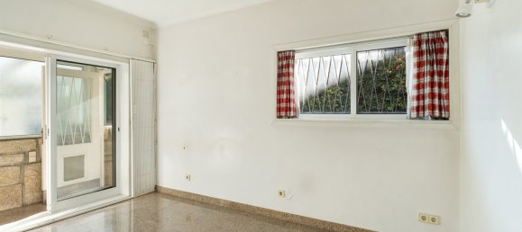 4 bedrooms Apartment in Porto, Portugal No. 117617 16