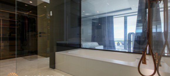 4 bedrooms Apartment in Estepona, Spain No. 5389 17