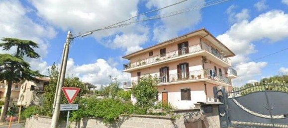 37m² Commercial property in Albano Laziale, Italy No. 321361 3
