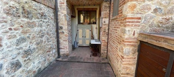 4 rooms Apartment in Siena, Italy No. 120242 2
