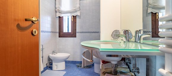 5 rooms Apartment in Castelfranco Veneto, Italy No. 234461 14