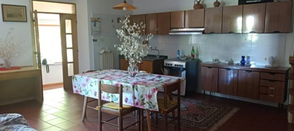 Дом с 5 комнатами в Сан Северино Марке, Италия № 19998 4