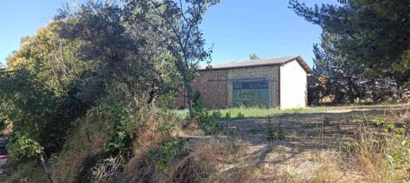 Дом с 5 комнатами в Сан Северино Марке, Италия № 19998 17