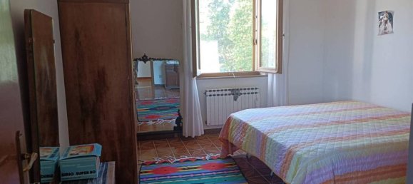 Дом с 5 комнатами в Сан Северино Марке, Италия № 19998 8