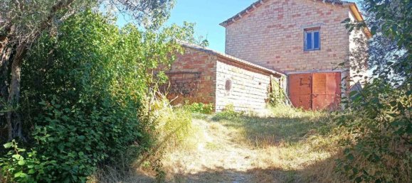 Дом с 5 комнатами в Сан Северино Марке, Италия № 19998 15