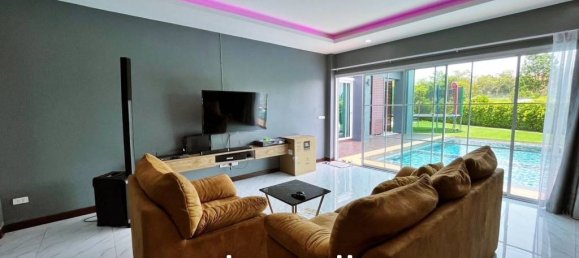 4 bedrooms Cafe / restaurant in Bang Lamung, Thailand No. 15345 5