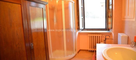 Дом с 3 спальнями в Орвието, Италия № 47364 15