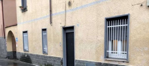 Apartamento de 3 habitaciónes en Busto Arsizio, Italy No. 1674 11