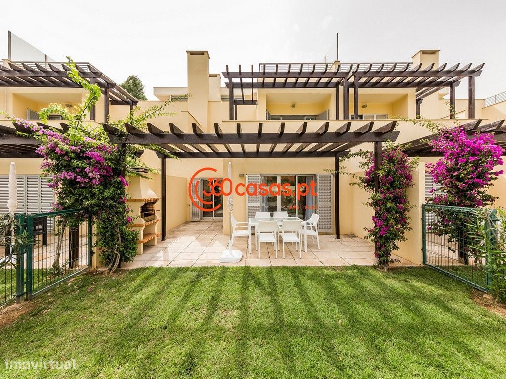 3 bedrooms Villa in Quarteira, Portugal No. 103189