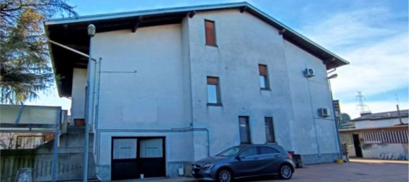 9-Zimmer Wohnung in Robecchetto con Induno, Italy, Nr. 268886 3